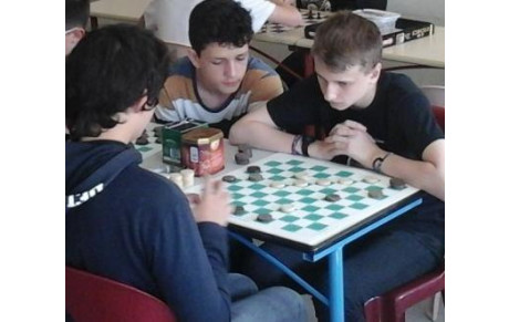 Jeu de Dames : 23e Championnat d'Académie de Lille avec 132 jeunes participants.